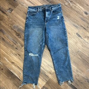 American Eagle Distressed Blue Jeans size 8 short